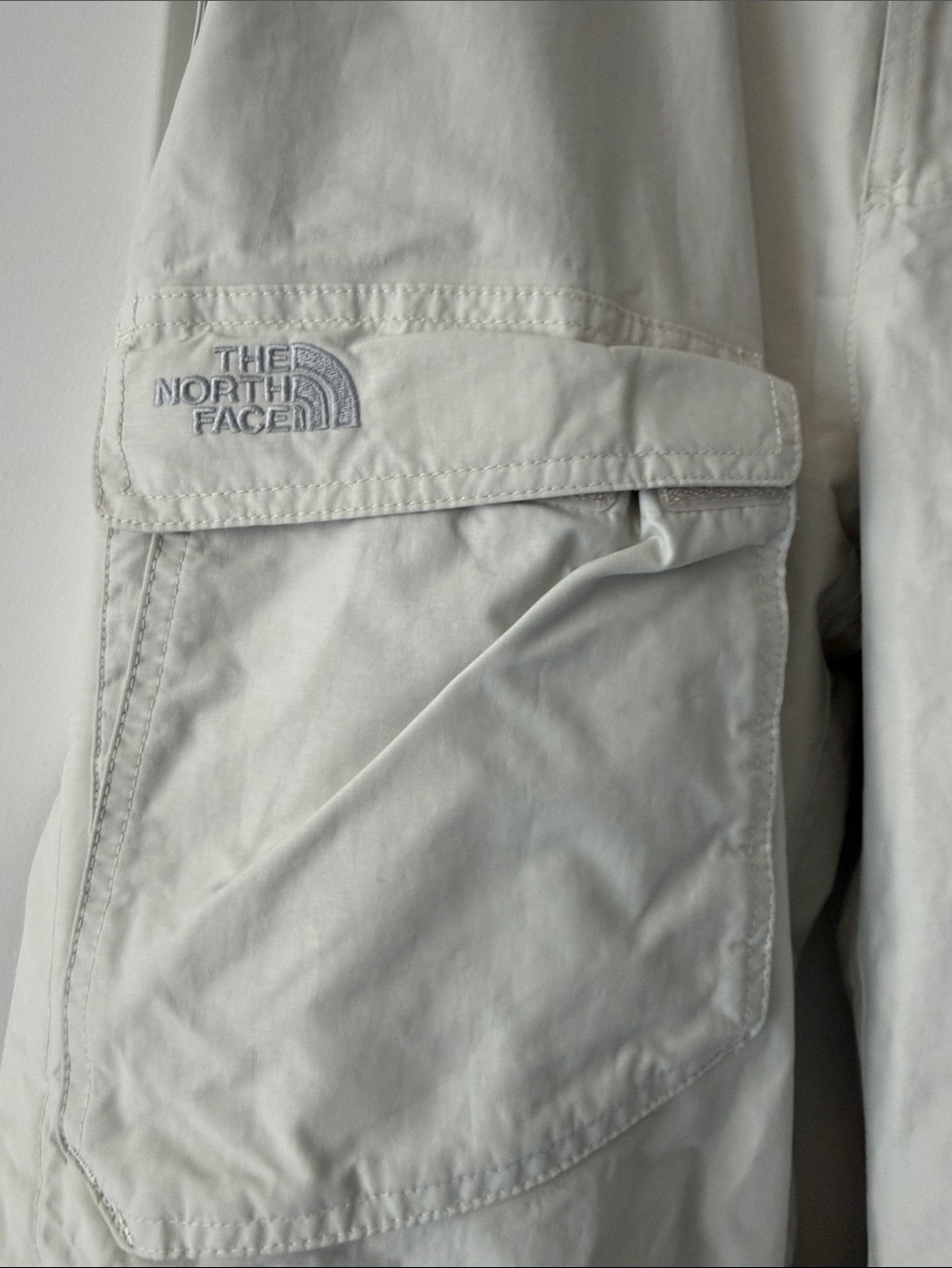 LIKE NEW North Face Hyvent Ski Pants in Light Khaki ⛷️ - Picture 2 of 5